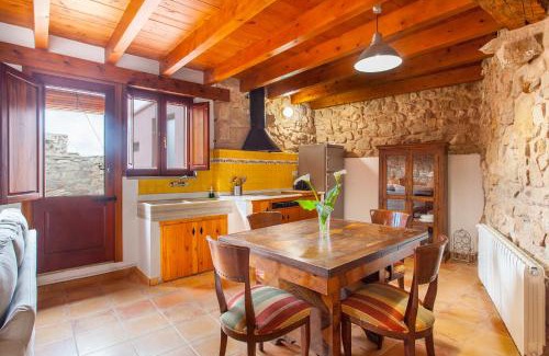 Alpuente House | RUSTIKALPUENTE Casa de BALDOVAR