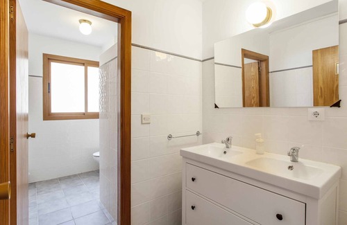 Alpuente Apartment | RUSTIKALPUENTE HOUSE OF CULTURE II