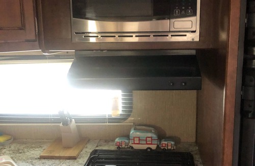 Fortuna Foothills House | RV in foothills located near stores. Smoking area with fire pit provided.