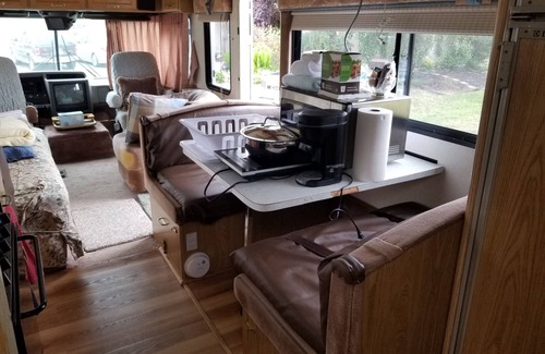 Sequim House | RV/Motor Home by LAVENDER FARM! Free HIGH SPEED BEST INTERNET=WORK from HOME W/D