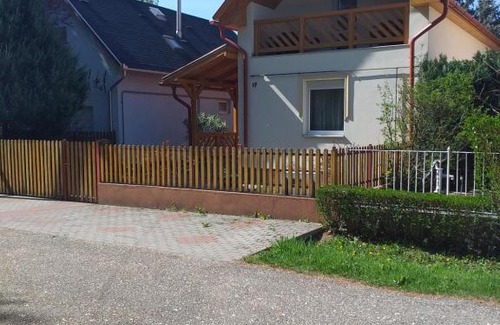 Bogacs House | Sárgarigó Vendégház