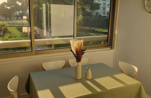 Six-Fours-les-Plages Apartment | Séjour détente en famille face à la mer