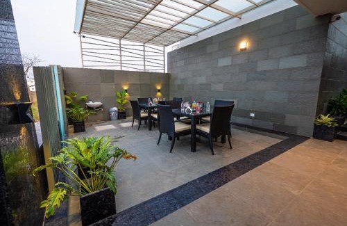 Mysore Resort | S R Pool Suites