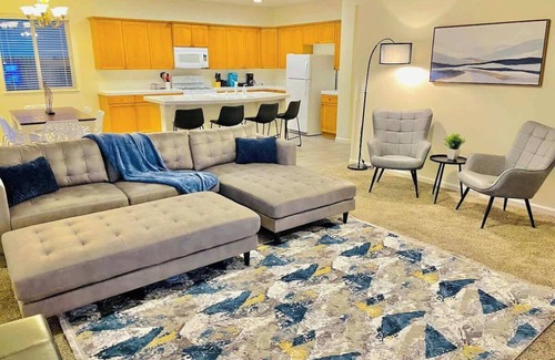 Reno House | S Reno/5Bedroom/3Bath/Sleeps18