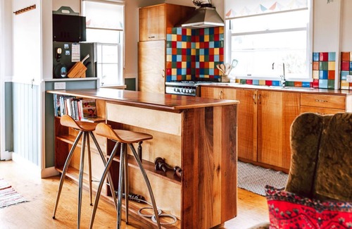 Binalong Bay Apartment | s u n s e t s h a c k | Binalong