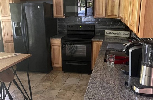 Day House | Sacandaga LakeFront Retreat