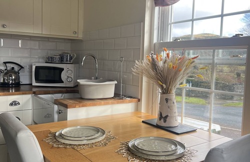 Torver Cottage | Saddleback Cottage with Hot Tub Sleeps 2