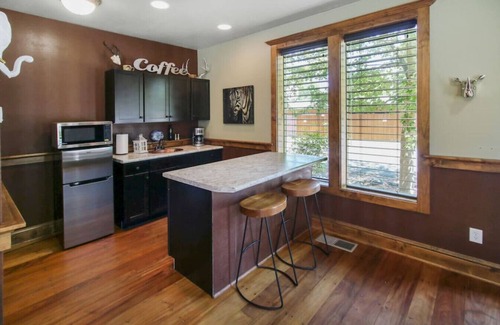 Jacksonville Apartment | Safari: Downtown Jacksonville