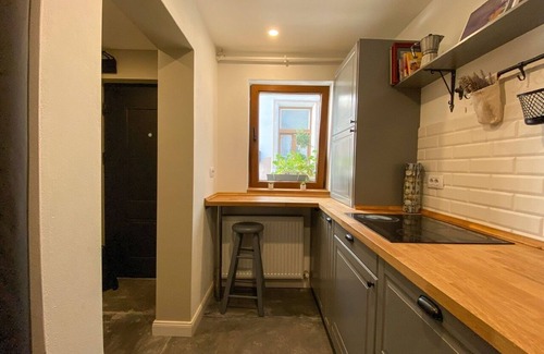 Bucharest City-Centre Cottage | Safe and Secure Maisonette in Top Bucharest Neighborhood - Dorobanti