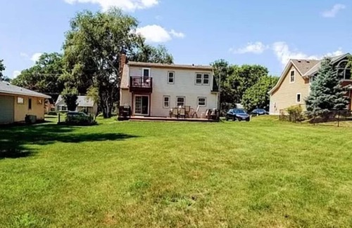 Roseville House | Safe and tidy Cape Cod in a very good neighborhood. Pet friendly.