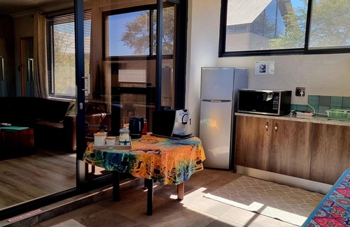 Windhoek Apartment | Safe, peaceful self-catering unit in Omeya Golf Estate.