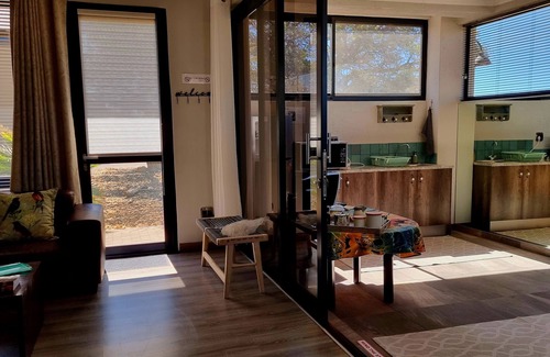 Windhoek Apartment | Safe, peaceful self-catering unit in Omeya Golf Estate.