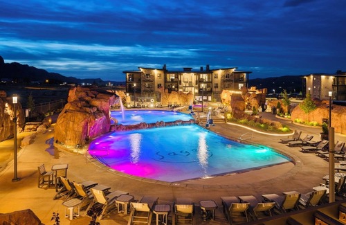 Moab South Valley Condo | Sage Creek at Moab *Combo F10 & F11* Pool