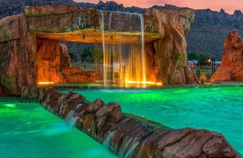 Moab South Valley Condo | Sage Creek at Moab *Combo F10 & F11* Pool