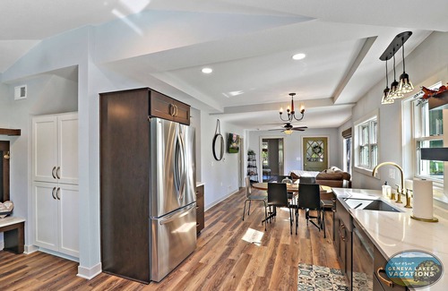 Lake Geneva House | Sage Street Bungalow- Beautifully renovated, historical home walking distance to downtown