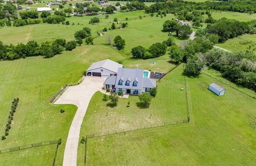 Gunter Other | Sahvana Ranch - Unwind, Splash & Party