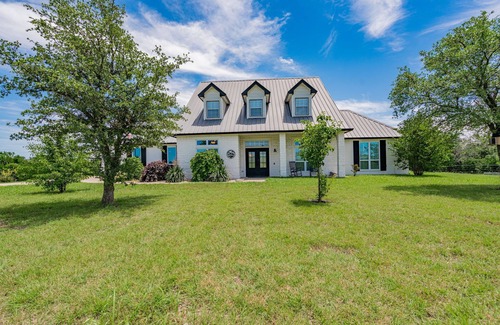 Gunter Other | Sahvana Ranch - Unwind, Splash & Party