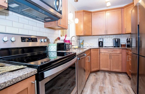 Town of Varick House | Sail Away - Enjoy lakeside peace and quiet!