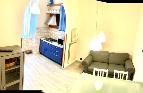 Carignano Apartment | Sailor's house Genova