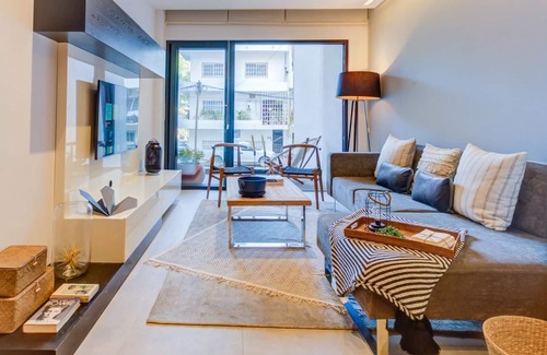 Romantic Zone Apartment | SailView 801 Romantic Zone Rooftop Pool Ocean Views