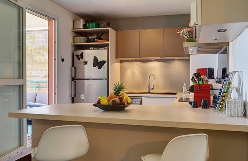 Carosse Apartment | Saint Gilles les Bains, luxury T4 of 87 m2, air-conditioned, sea view,