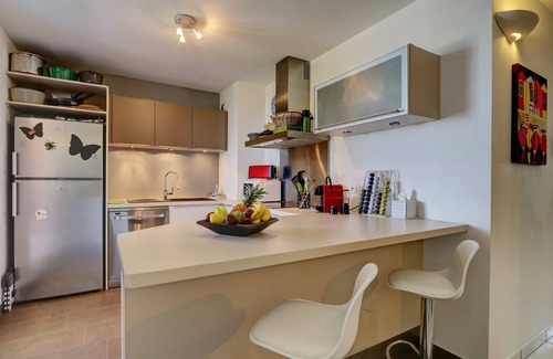 Carosse Apartment | Saint Gilles les Bains, luxury T4 of 87 m2, air-conditioned, sea view,