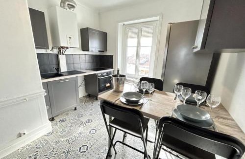 Laon Sud Apartment | Saint Thierry spacieux 6 personnes proche centre