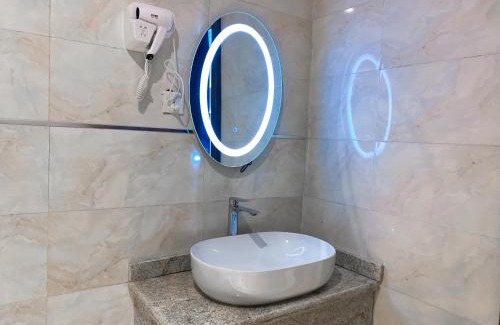 Wuse 2 Hotel | Saint Tropez Hotel and Suites