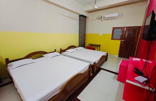 Vellore Hotel | SAlBALA LODGE - AC ROOMS WITH COOKING FACILITIES Near CMC