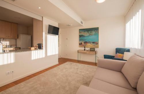 Sao Jorge de Arroios Apartment | Saldanha Executive Apartment by The Portuguese Butler