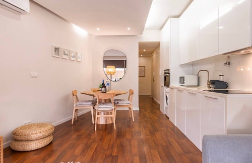 Sao Jorge de Arroios Apartment | Saldanha Terrace by LovelyStay