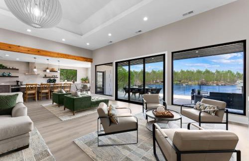 Mayhew House | Salience Path w/Heated Pool & Game Room