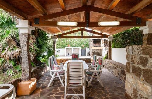 Calasetta Apartment | Salina Heaven Retreat 1