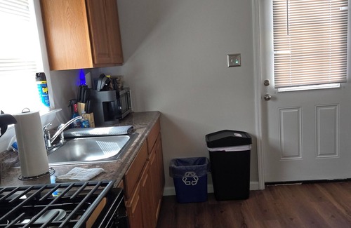 Egg Harbor City House | Sallie Cozy Burrow Guest House 20 minutes from Atlantic City