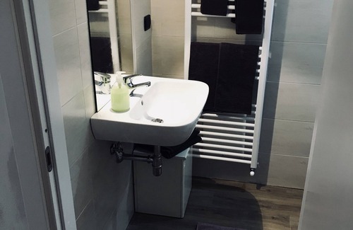 Carrara Bed & Breakfast | Sally's B&B