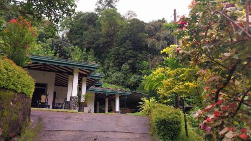 Ayagama Hotel | Salmanel Resort Ayagama - Rathnapura