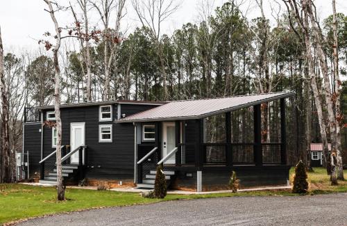 Dover House | Salt & Pepper (In The Pines at KY Lake) 121 & 131 Pine Grove Lane, Dover, TN 37058