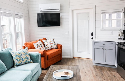 Dover House | Salt & Pepper ("In The Pines" at KY Lake) | 121 & 131 Pine Grove Lane, Dover, TN 37058