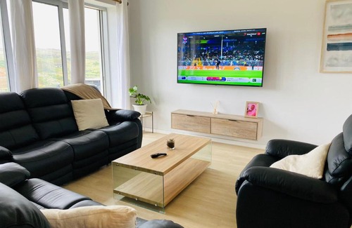 Sheffield Beach Apartment | Salt Rock luxury coastal estate Aura