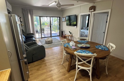 Ball Bay House | Salt & Serenity, Beachy Cottage to Relax