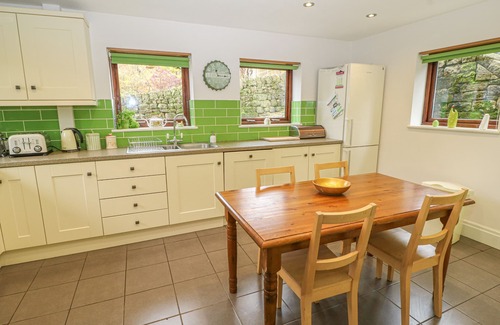 Lumbutts Cottage | SALTER RAKE GATE COTTAGE, pet friendly, with open fire in Todmorden