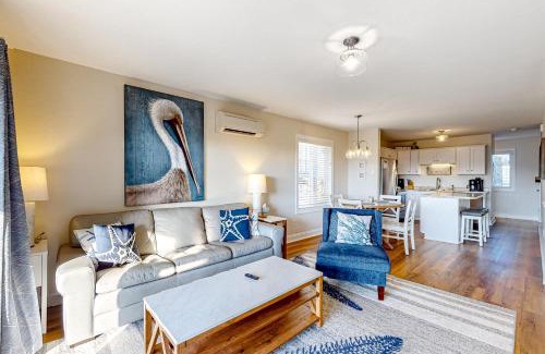 Atlantic Beach Apartment | Salty Pelican