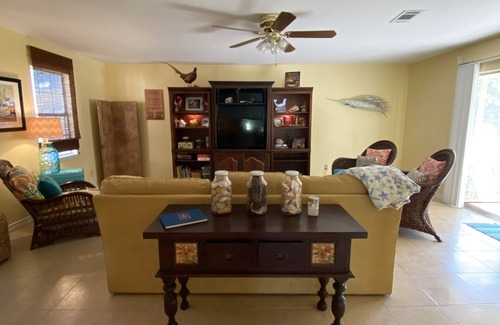 Fulton House | Salty Shores in Rockport TX, Sleeps 10