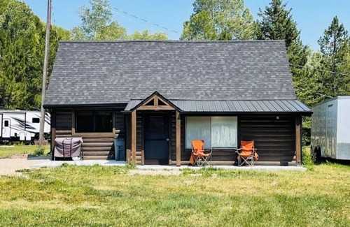 Samak Cabin | Samak Adventure Cabin gateway to the Uinta mountains