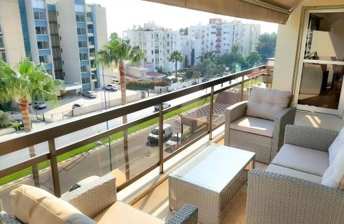 Agios Tychon Apartment | Samson Sea Breeze, 3bed sleeps 6, free WiFi