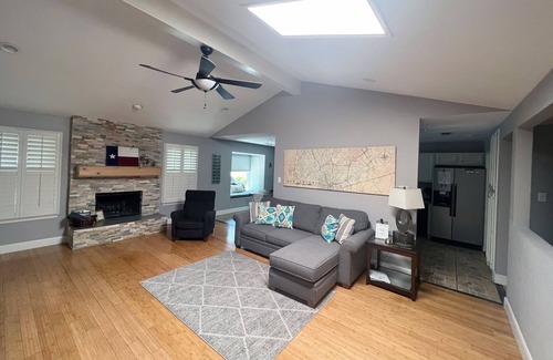 Great Northwest House | San Antonio Family Getaway: Private Pool & Backyard - 4Bed 2Bath with sunroom