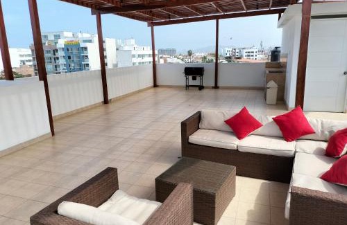 San Bartolo House | SAN BARTOLO BEACH BUILDING