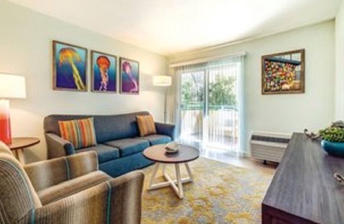 Mission Valley Resort | San Diego’s Sweet Spot!