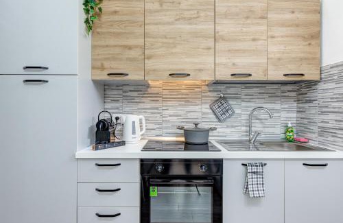 San Donato Apartment | San Donato - Grazioso Moderno Monolocale - 600 m Metro Principi d'Acaja