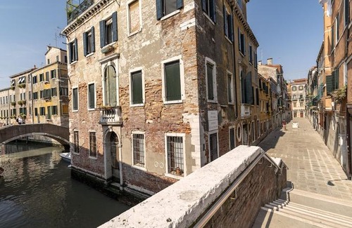 Santa Croce Apartment | San Giacomo